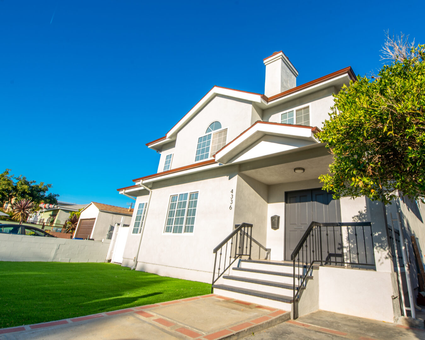 LivingNow Sober Living for Men, located on Alla road in Los Angeles.